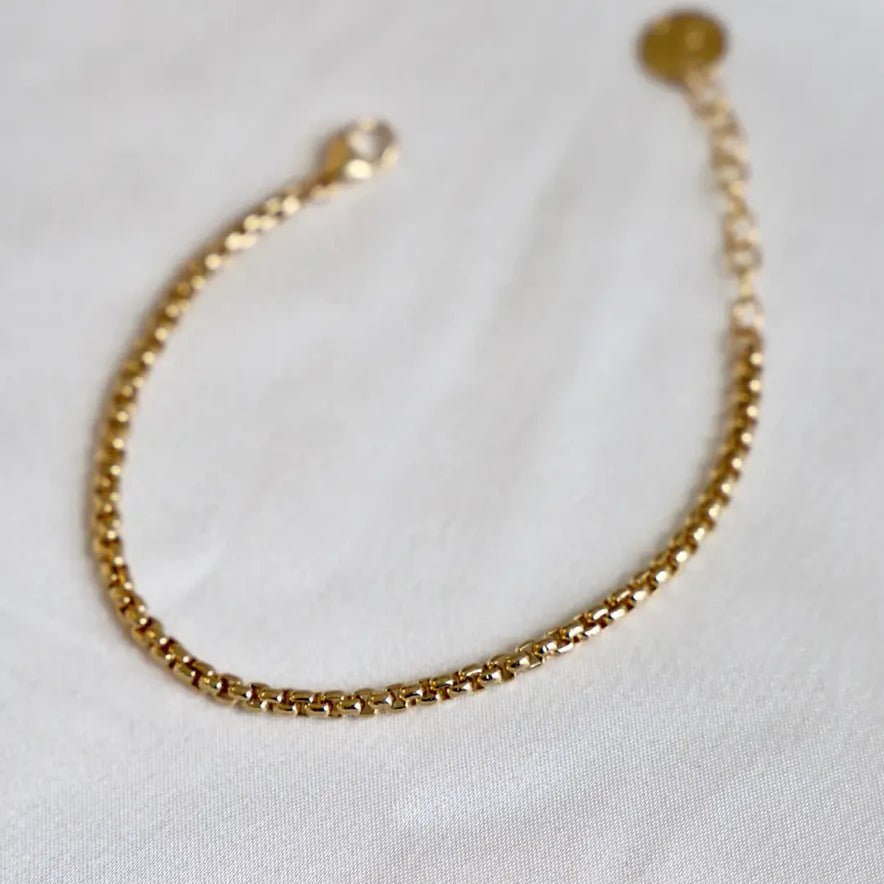 Holland Round Box Chain Bracelet